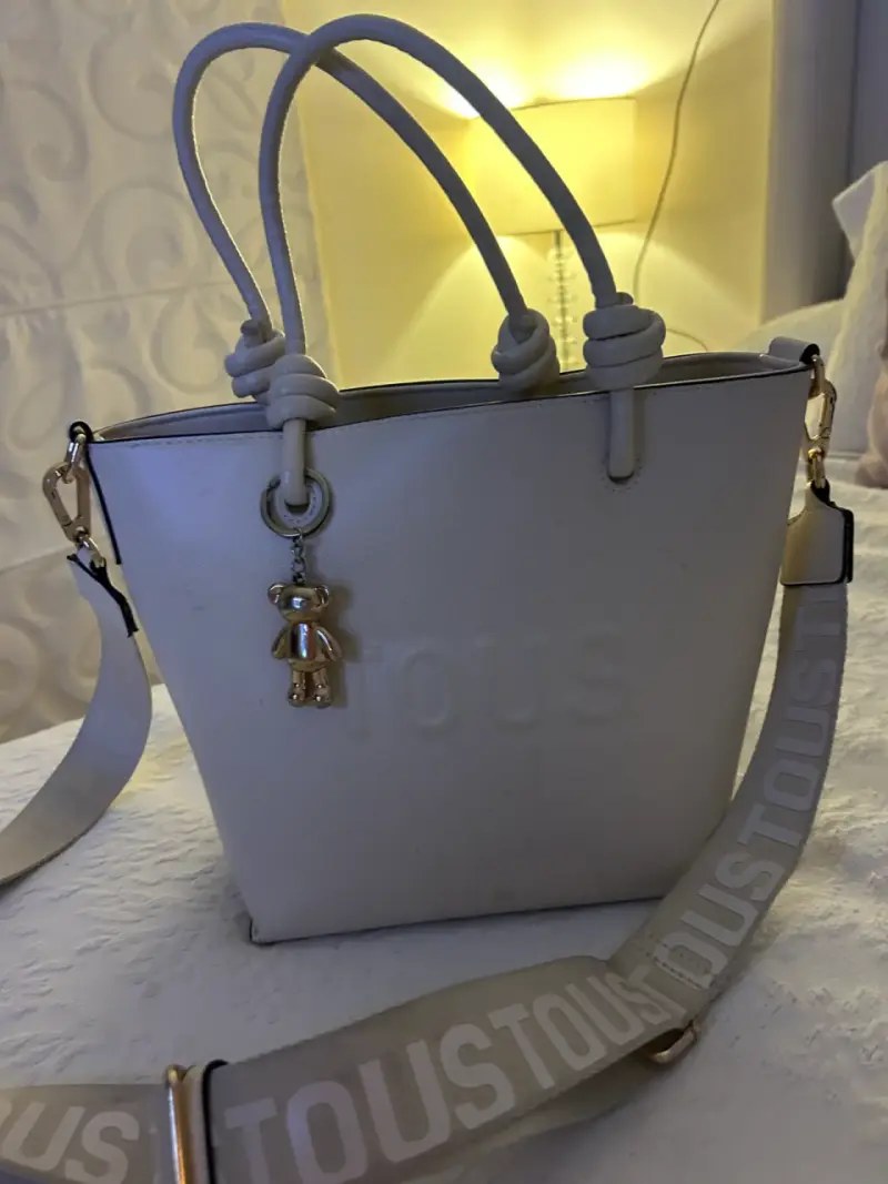 Bolso Tous blanco con charm de oso - 2