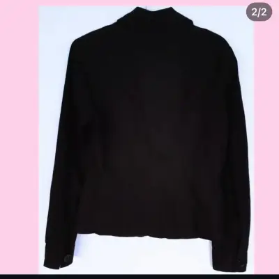 Chaqueta negra de mujer con botones - miniatura 2