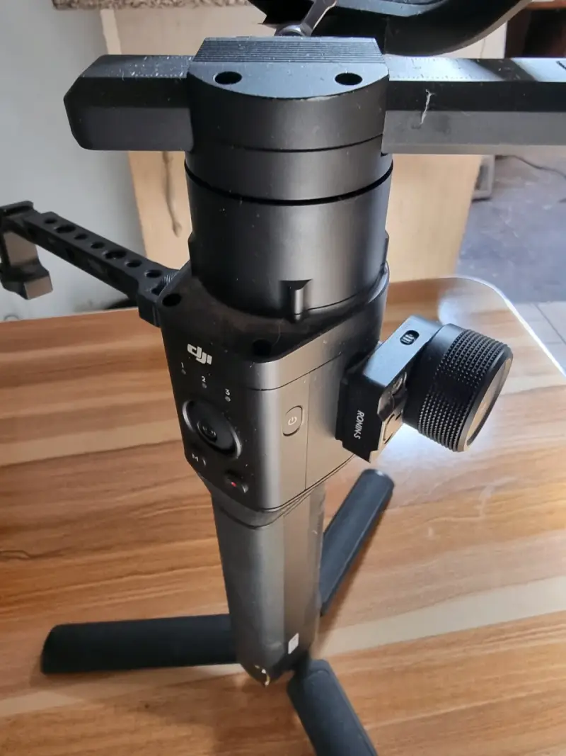Estabilizador DJI Ronin-S para cámaras - 2