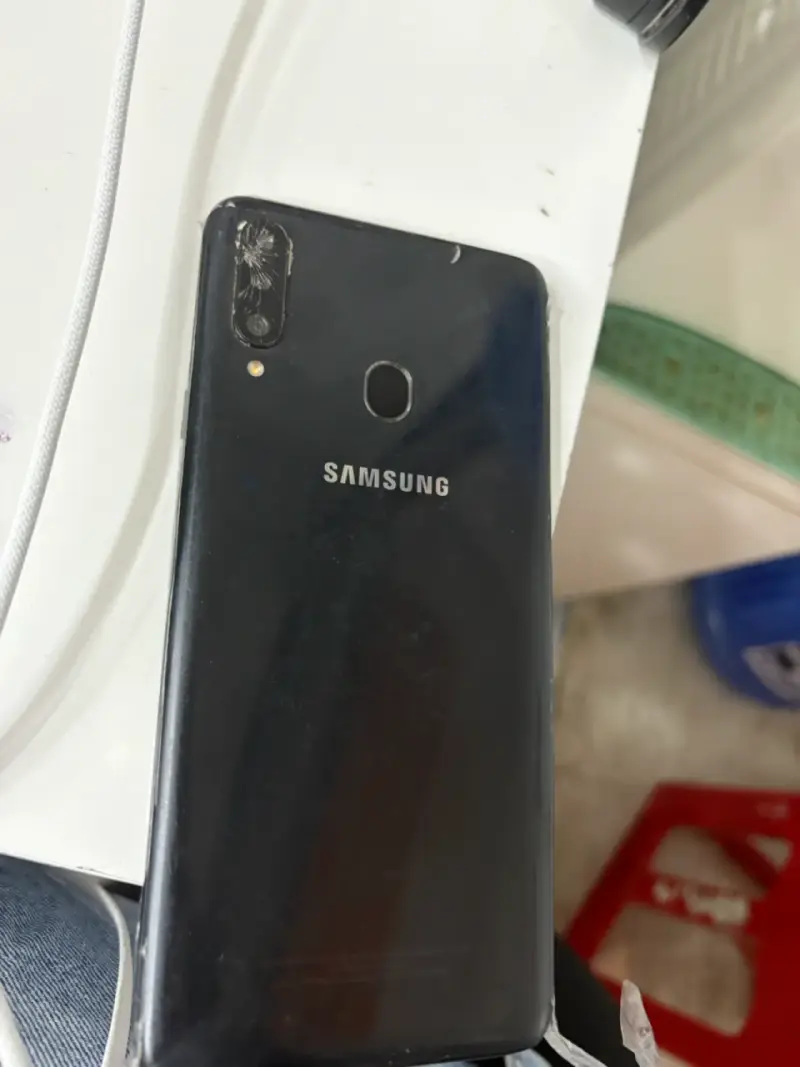 Samsung A20S - 2
