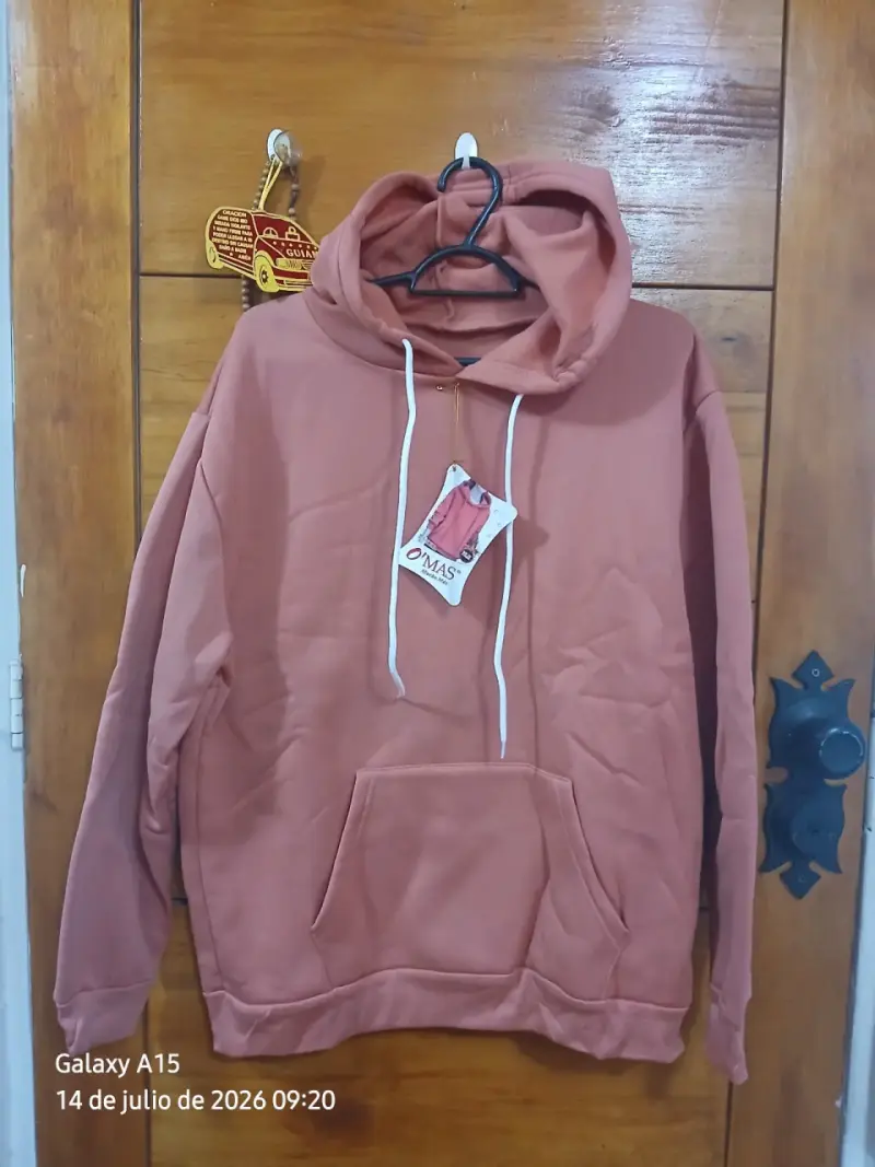 Polerón con capucha color terracota Omas - 1