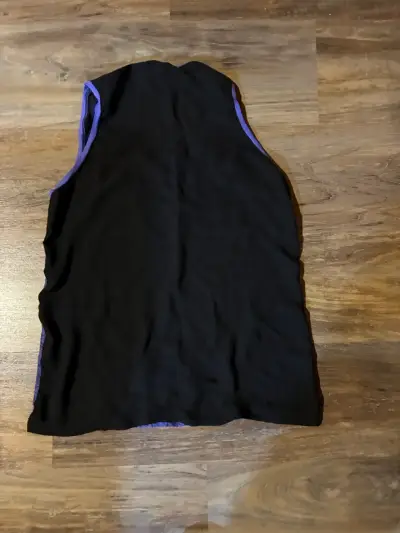 Polera sin mangas estampada azul y negra talla M - miniatura 3