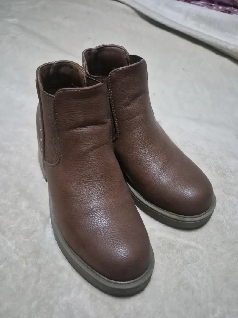 Botines de cuero marrón con tacón grueso - 3