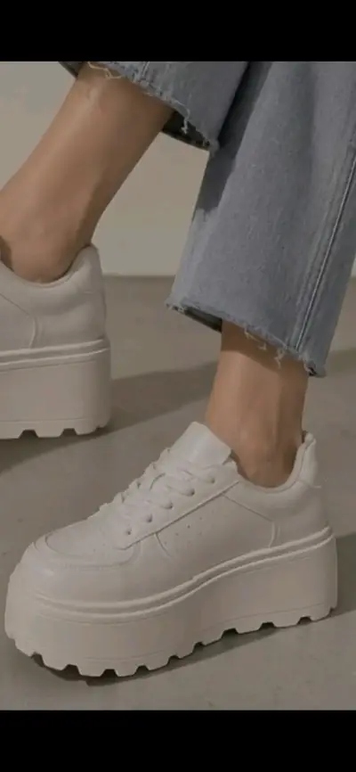 Zapatillas blancas con plataforma para mujer - miniatura 1