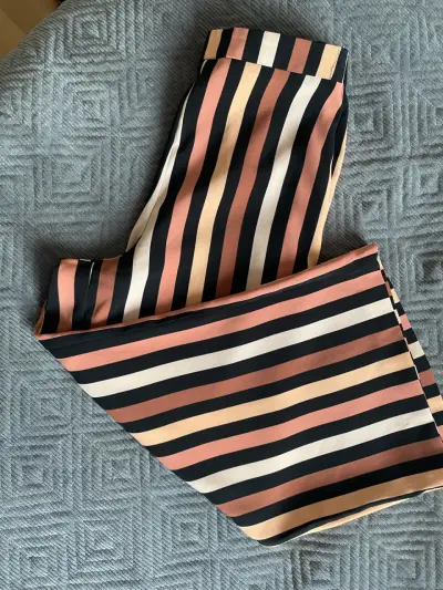 Pantalones anchos a rayas - miniatura 2