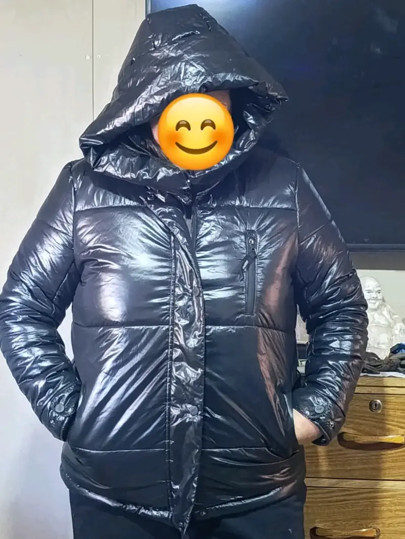 Parka Bubba acolchada negra con capucha - 1