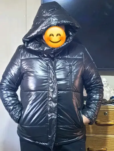 Parka Bubba acolchada negra con capucha - miniatura 1