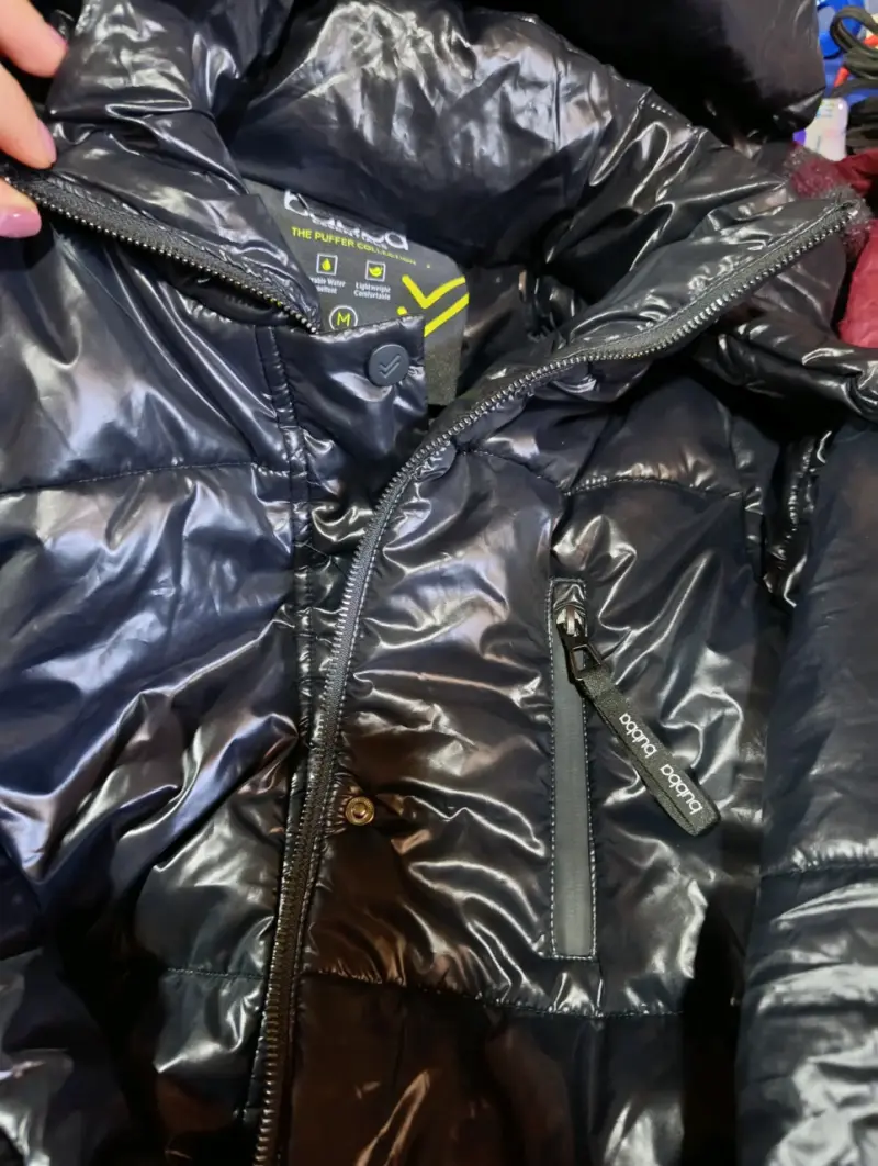 Parka Bubba acolchada negra con capucha - 3