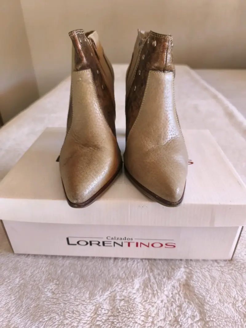 Botines dorados Lorentinos de cuero - 1