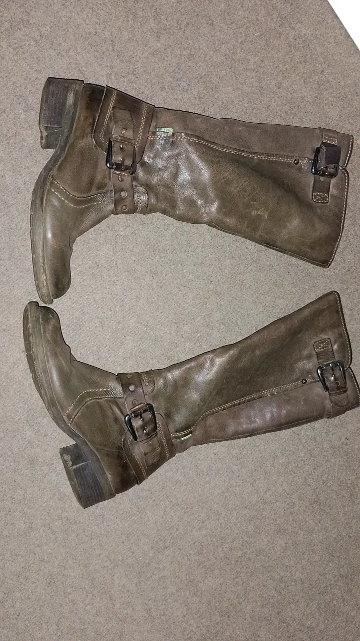 Botas de cuero marrón con hebillas - 1