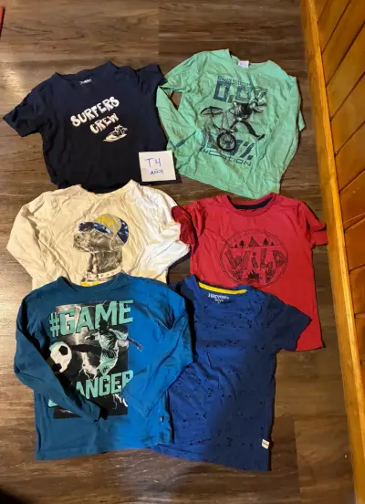 Lote de poleras para niño talla 4 años - miniatura 1