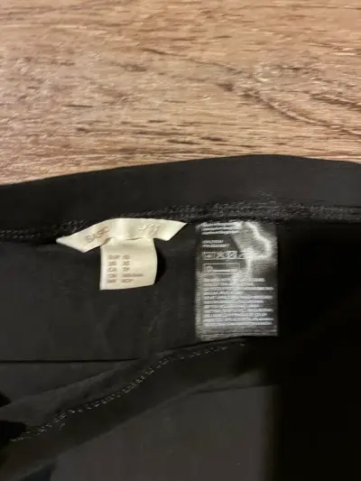 Falda negra ajustada talla XS - miniatura 2