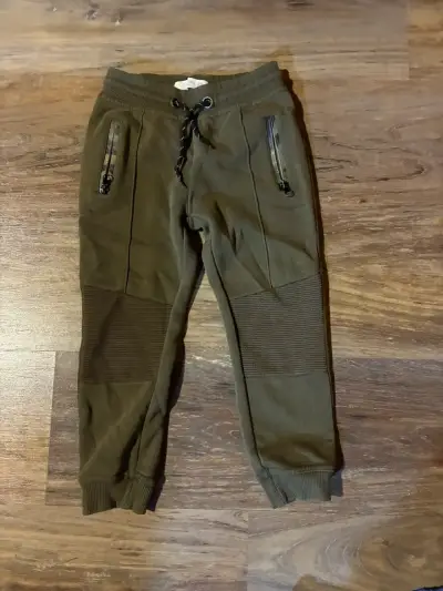 Conjunto de ropa para niño talla 4 años - miniatura 3