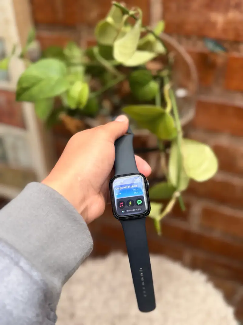 Smartwatch SE con batería al 100% - 3