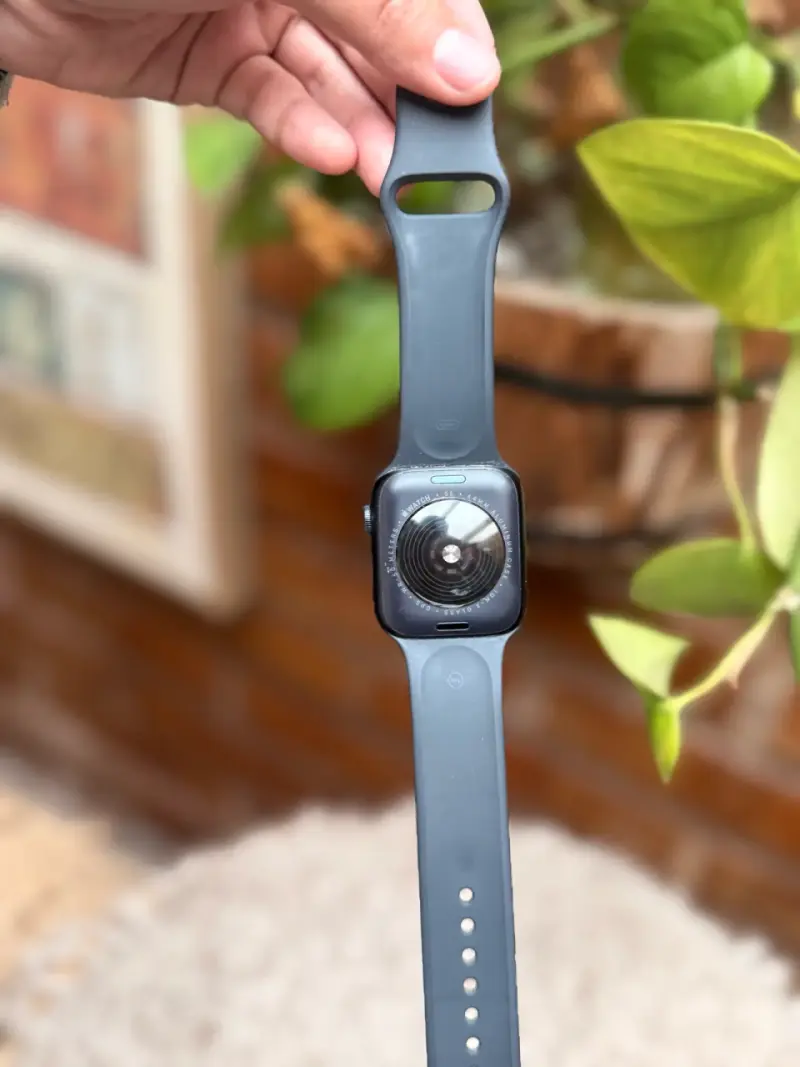 Smartwatch SE con batería al 100% - 6