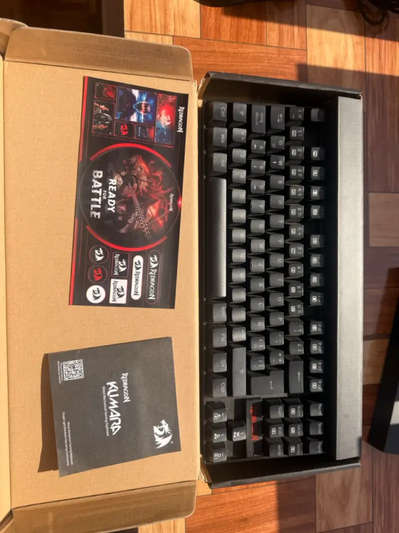 Teclado gamer Redragon con cable USB - 4