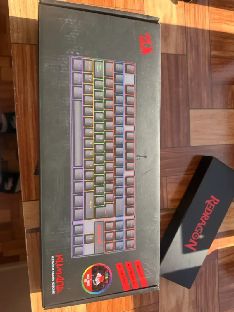 Teclado gamer Redragon con cable USB - 5