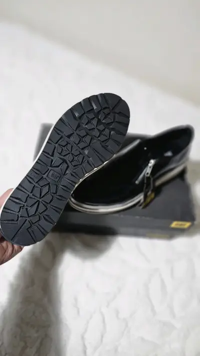 Zapatos CAT negros con cierre lateral - miniatura 3