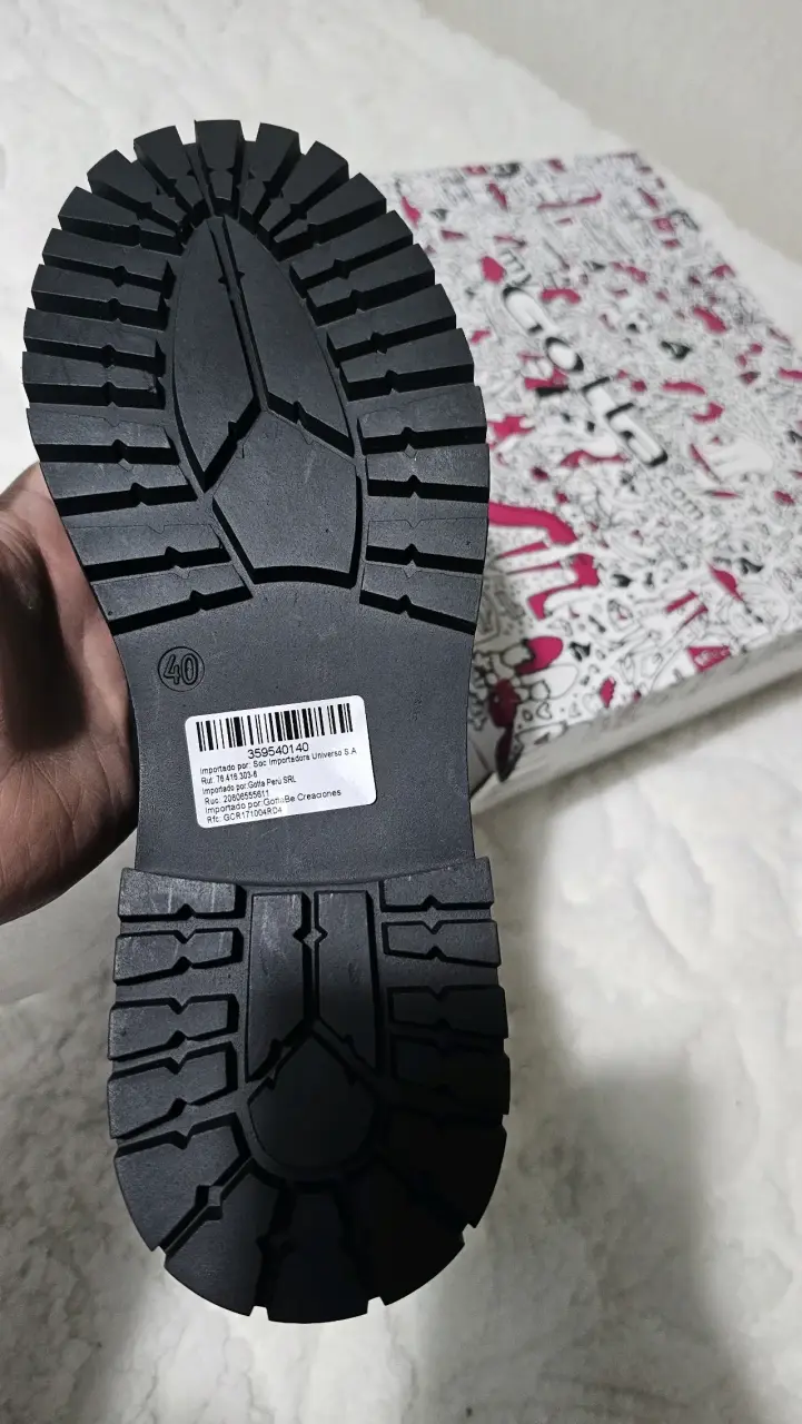 Botines negros de cuero, con tachas, Gotta - 5