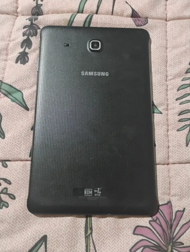 Tablet Samsung Galaxy Tab A 10.1 pulgadas - 2
