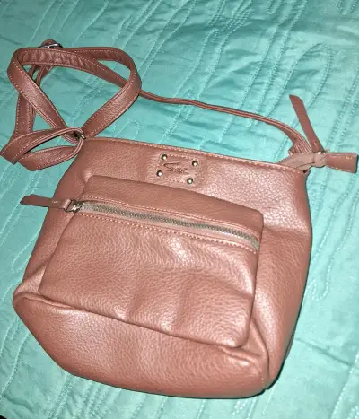 Cartera de cuero marrón con bolsillo frontal - miniatura 1