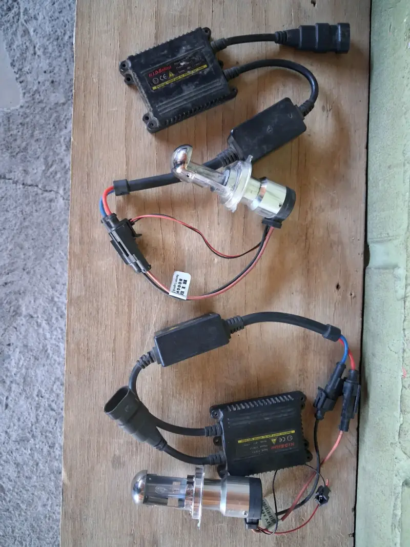 Kit de luces HID para auto con balastro - 1
