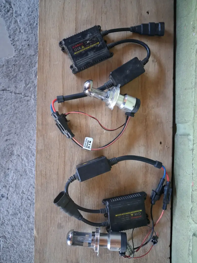 Kit de luces HID para auto con balastro - 2