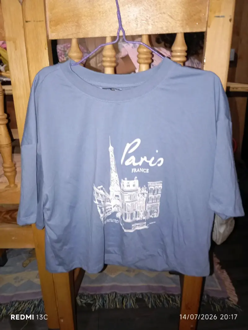 Blusa rayada con encaje en cuello - 3