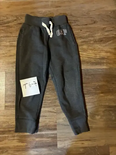 Pantalones deportivos GAP para niños - miniatura 1