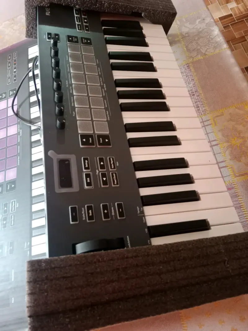 Teclado MIDI FLKEY 37 para FL Studio - 4