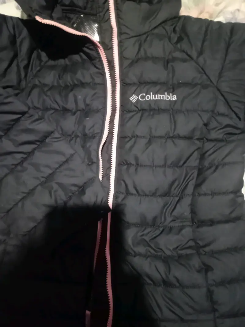 Chaqueta Columbia negra acolchada 6 años - 1