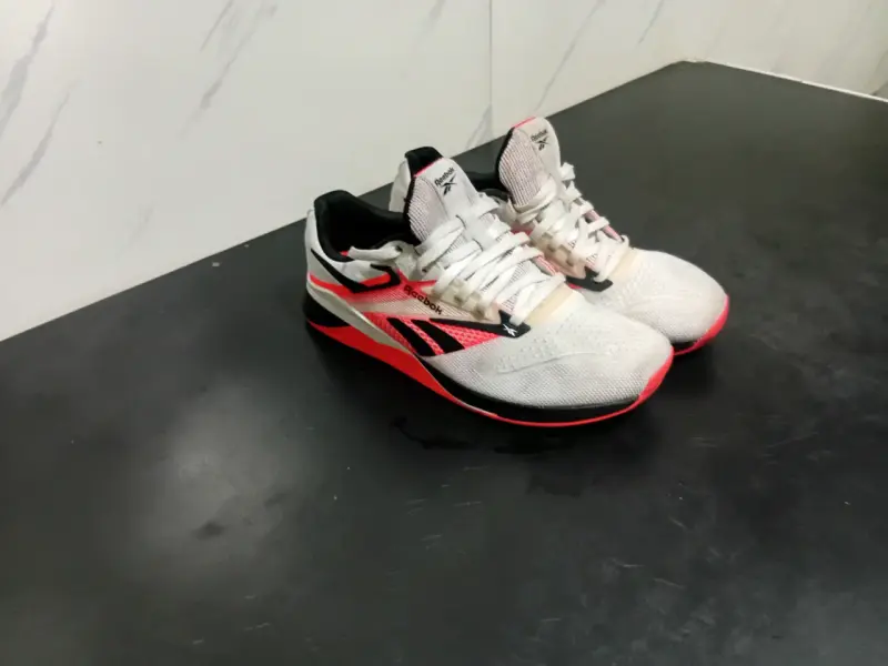 Zapatillas Reebok nano X4 blancas y rojas - 3