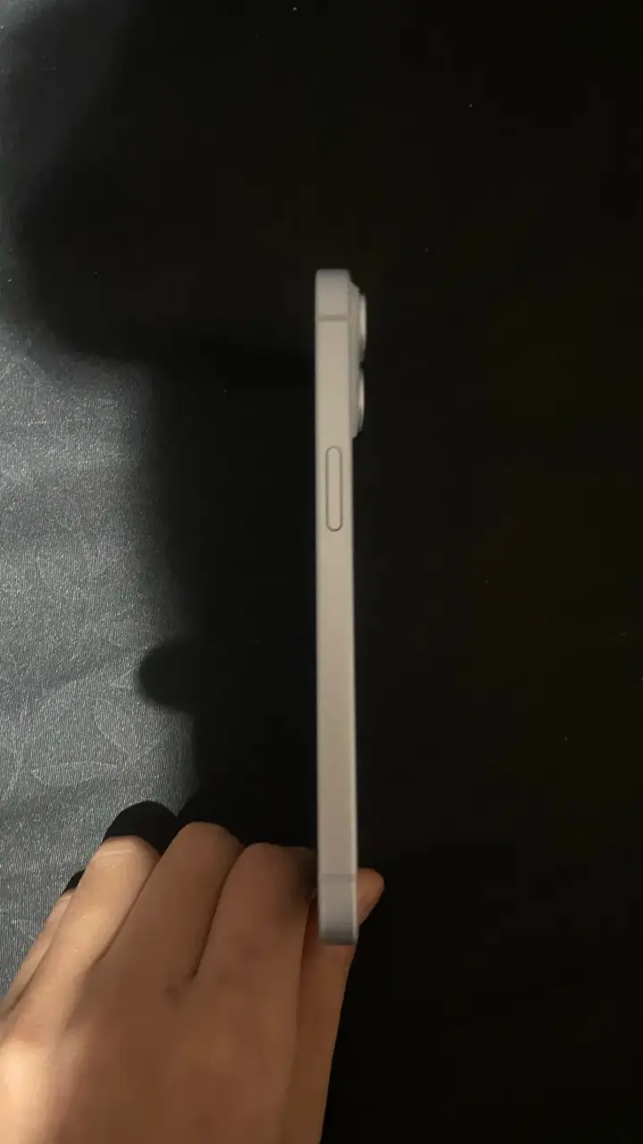 iPhone 15 - 5