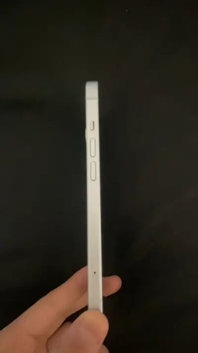 iPhone 15 - miniatura 6