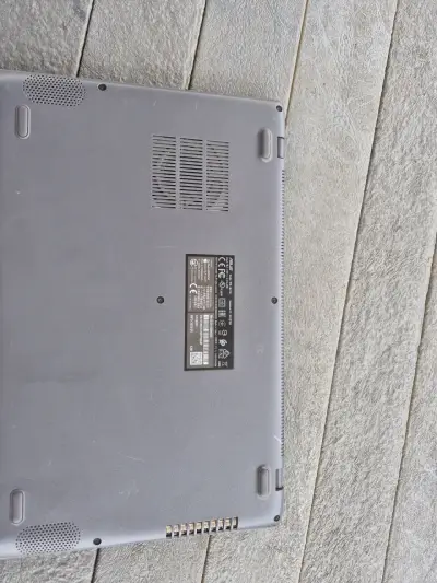 Laptop ASUS con procesador AMD Ryzen - miniatura 3
