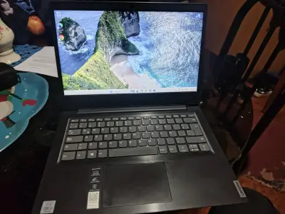 Laptop Lenovo IdeaPad S145 Intel Core i3 - miniatura 1