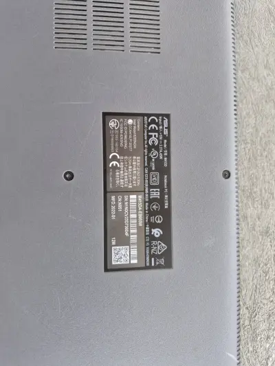 Laptop ASUS con procesador AMD Ryzen - miniatura 4