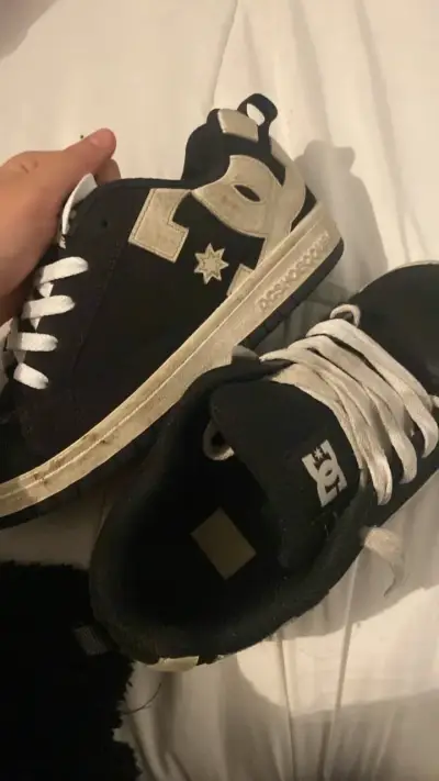 Zapatillas DC Shoes negras y blancas - miniatura 1