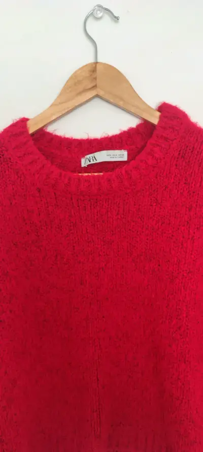 Suéter rojo Zara de lana suave - miniatura 2