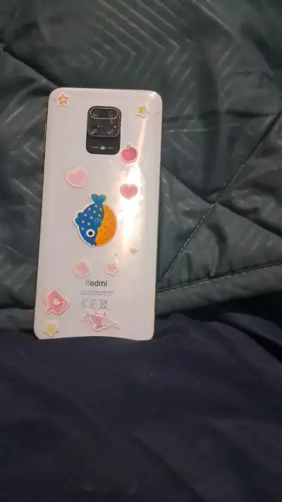 Smartphone con pantalla táctil en buen estado - miniatura 2