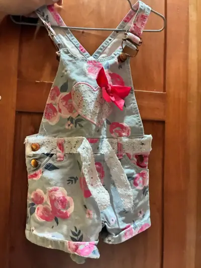 Jardinera infantil con estampado floral - miniatura 1
