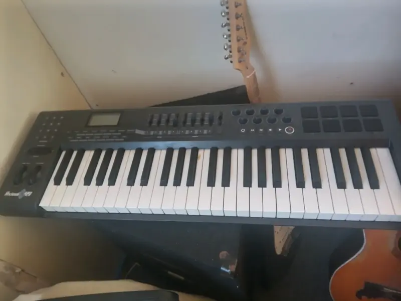 Teclado MIDI controlador musical - 3