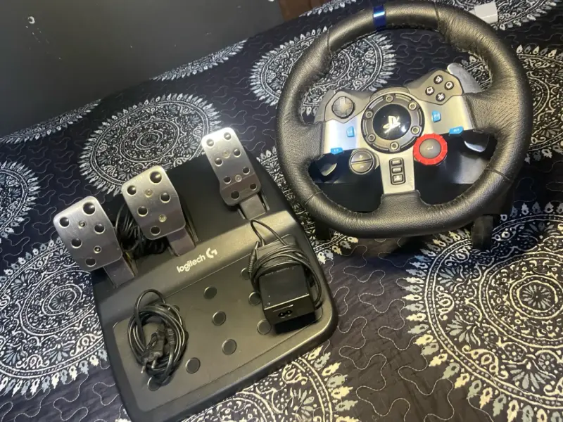 Volante y pedales Logitech G29 para PS4/PS5 - 1