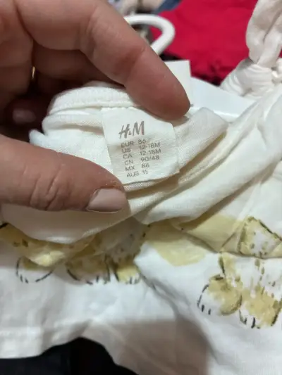 Polera infantil con diseño de conejos H&M - miniatura 3