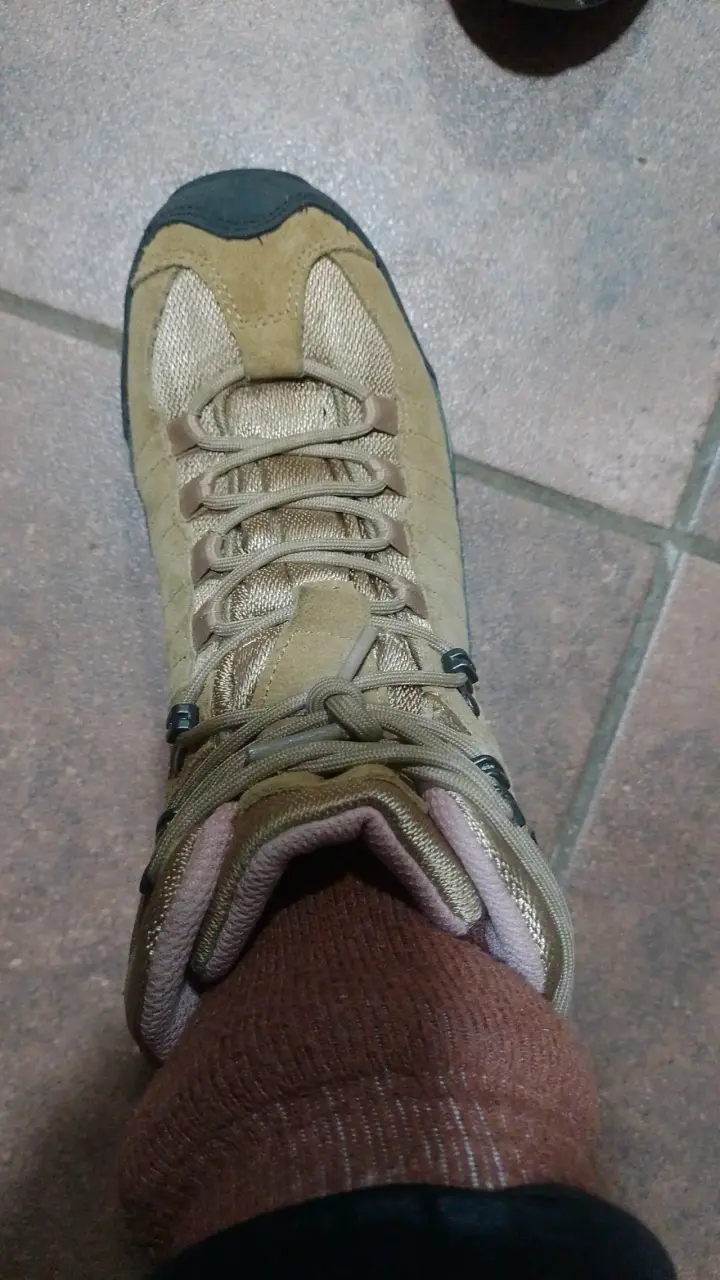 Botas de trekking color marrón para mujer - 2