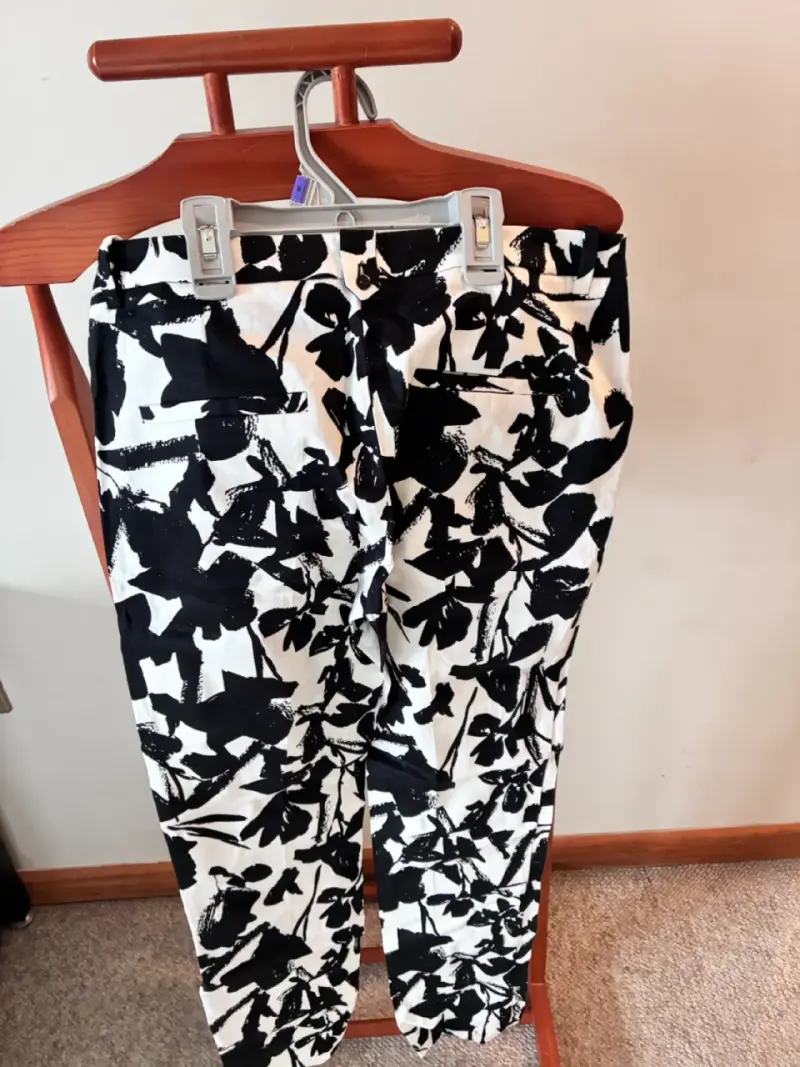 Pantalones Zara t34 estampados blanco y negro - 1