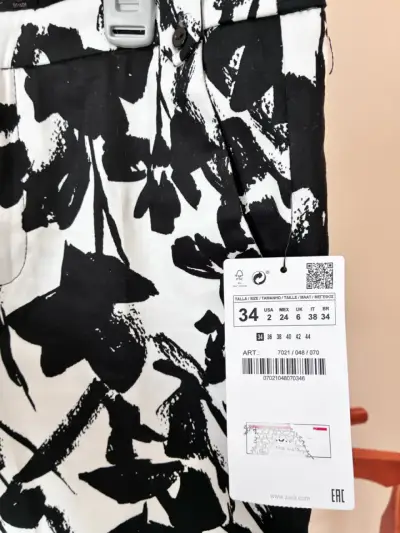 Pantalones Zara t34 estampados blanco y negro - miniatura 2