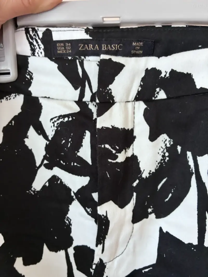 Pantalones Zara t34 estampados blanco y negro - 3