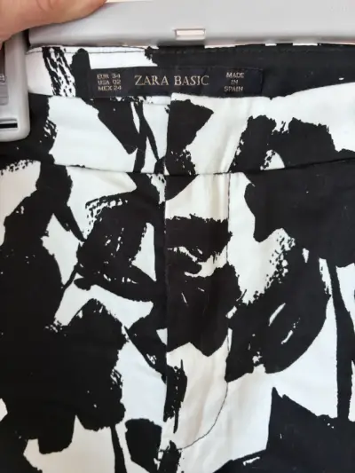 Pantalones Zara t34 estampados blanco y negro - miniatura 3