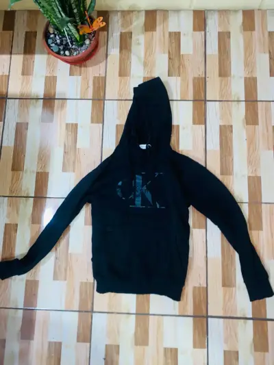 Polerón negro con capucha Calvin Klein - miniatura 1